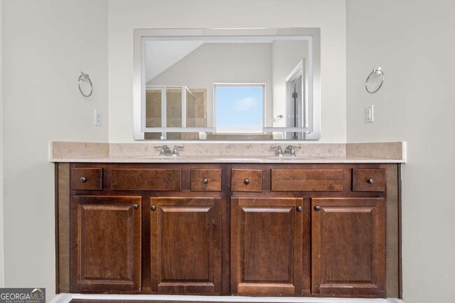 Building Photo - 2210 Apple Orchard Way