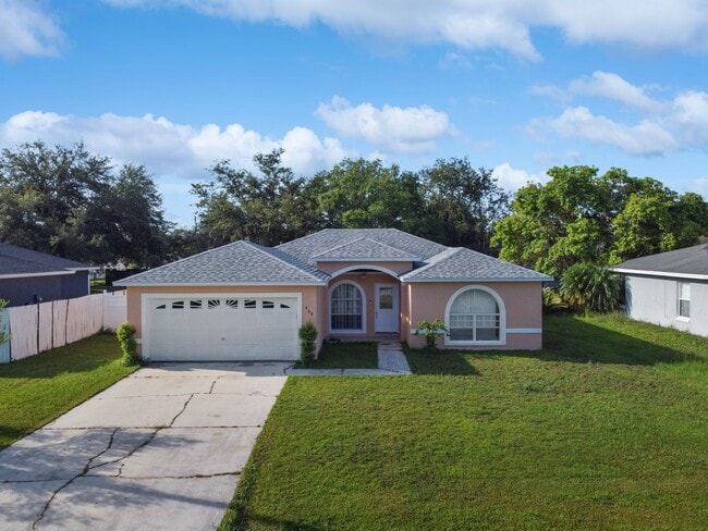 Primary Photo - 4 Bedroom Home Now Available