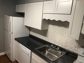 Building Photo - 2 Hapgood Hill