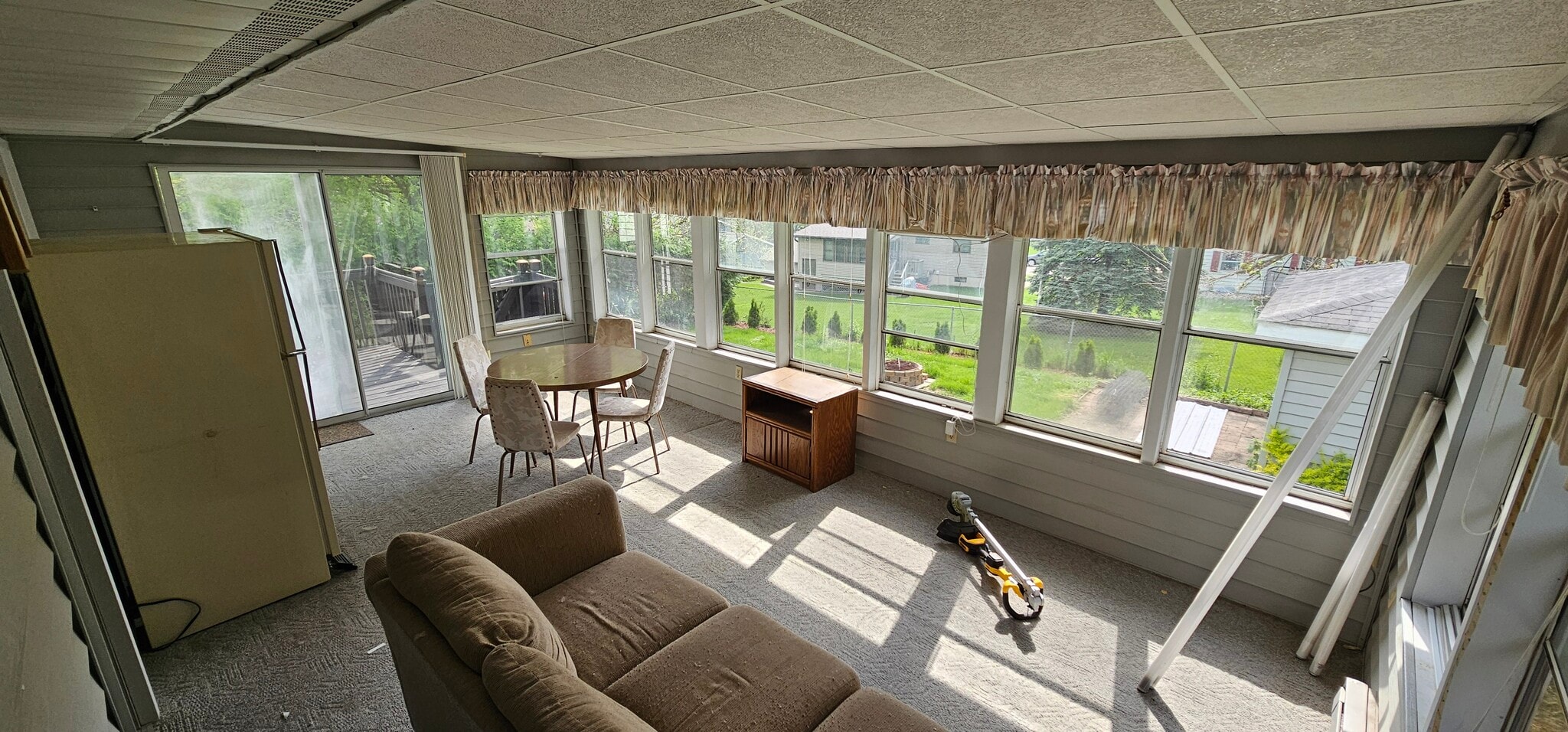 Back 3 seasons room - 2277 South Way