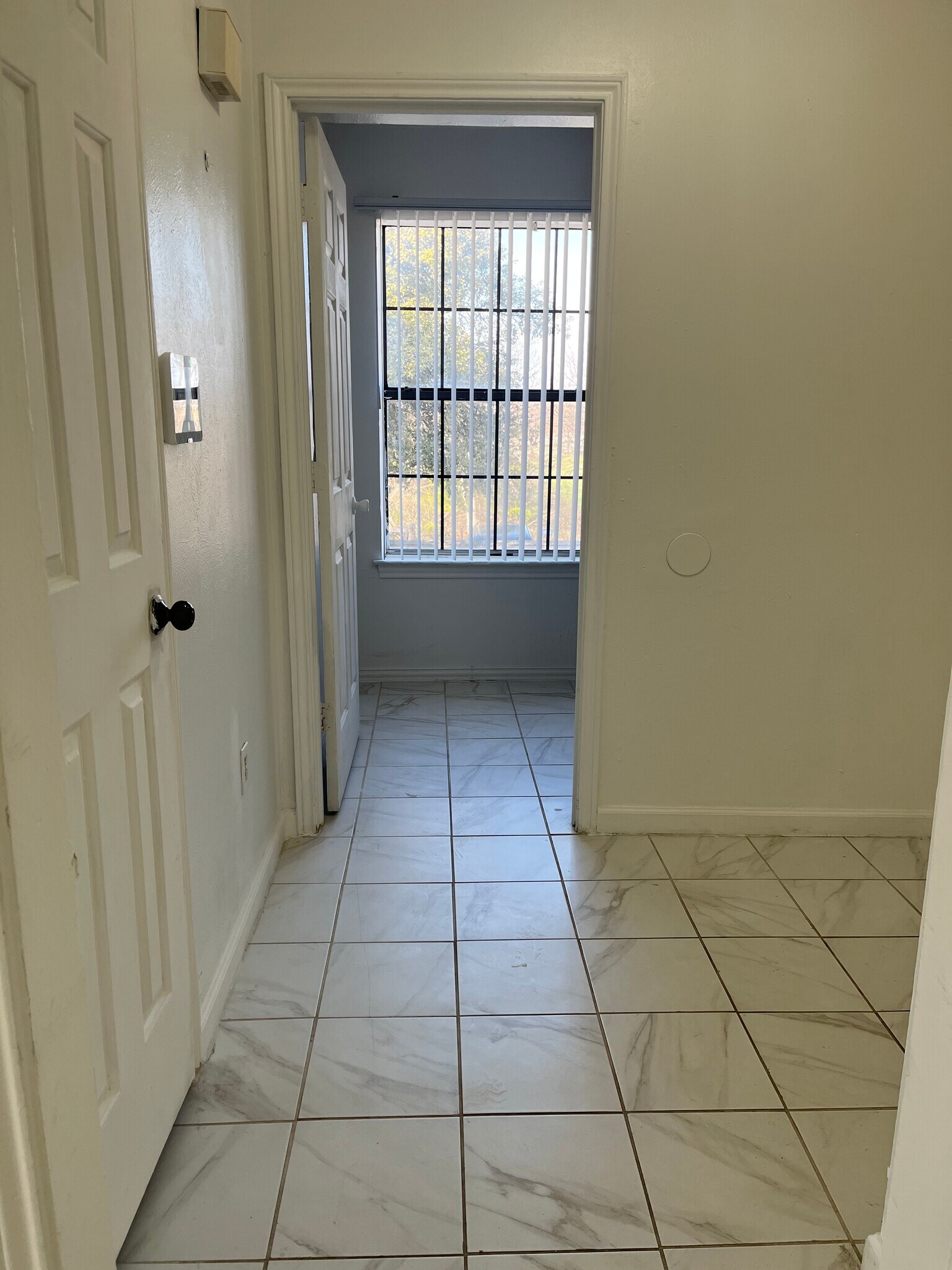 Building Photo - 2835 Keller Springs Rd