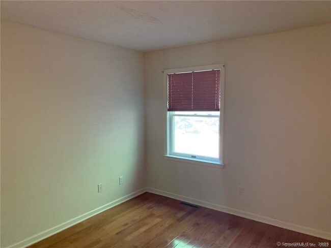 Building Photo - 380 Huckleberry Hill Rd