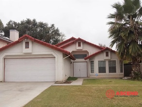 Building Photo - Charming 4 Bedroom Home In Southwest!