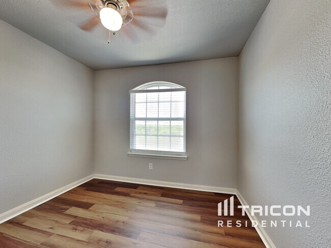 Building Photo - 4225 Elderberry St