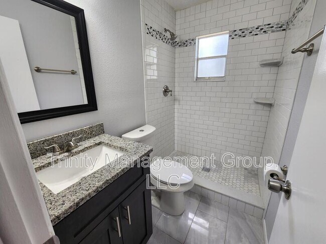 Building Photo - 2429 Keeport Dr