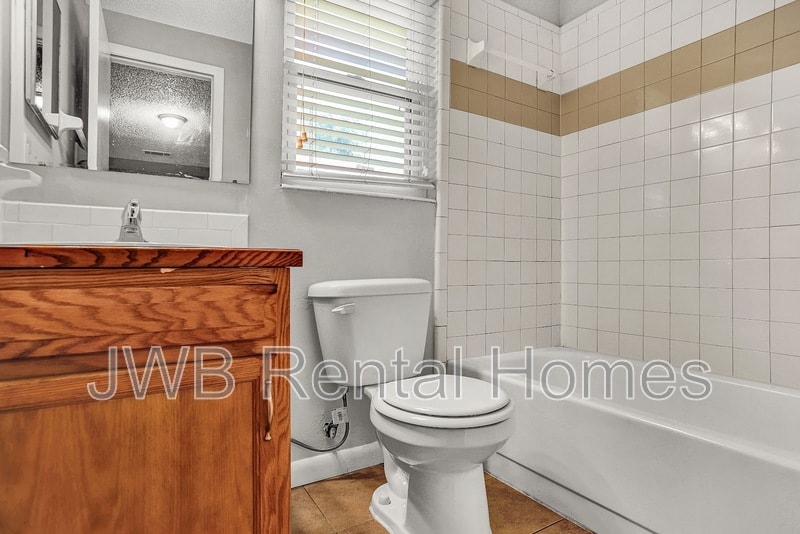 Building Photo - 3120 Mell Ct