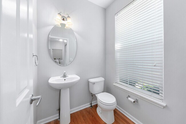 Building Photo - 23844 McMullin Cir