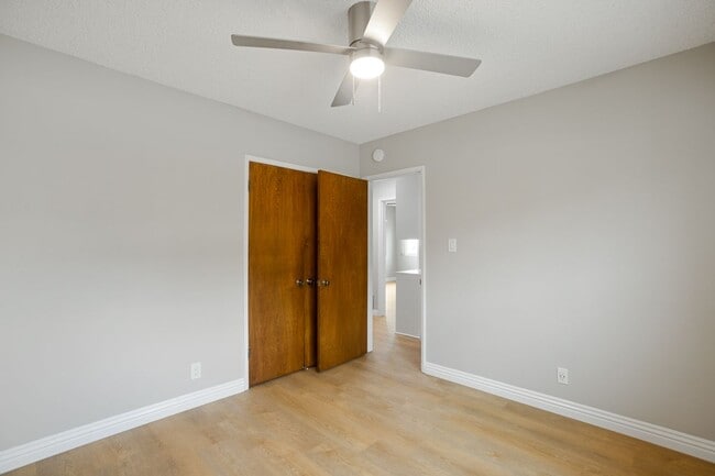 Building Photo - 740 W 27th St