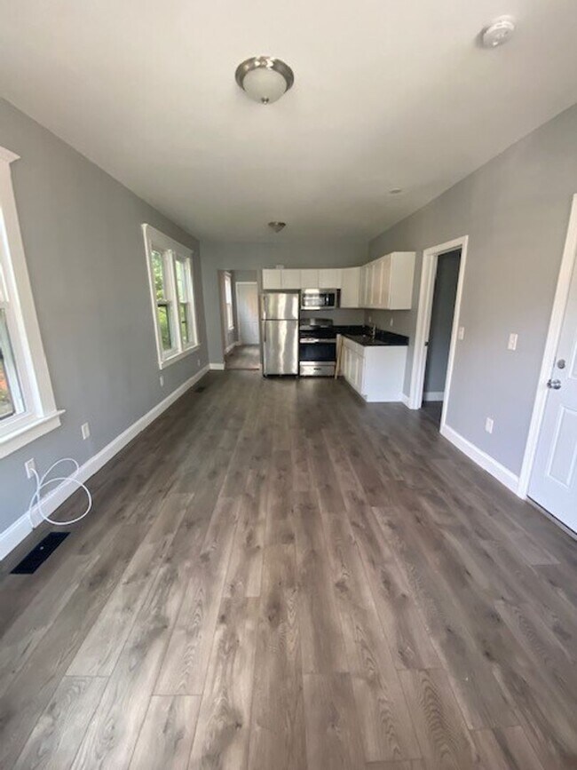 Building Photo - 53 Orlando St