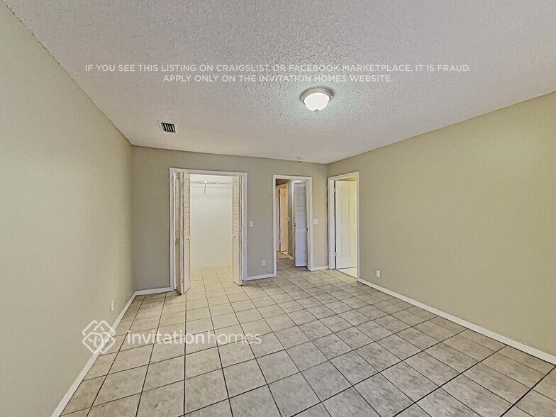 Building Photo - 17745 Woodview Terrace
