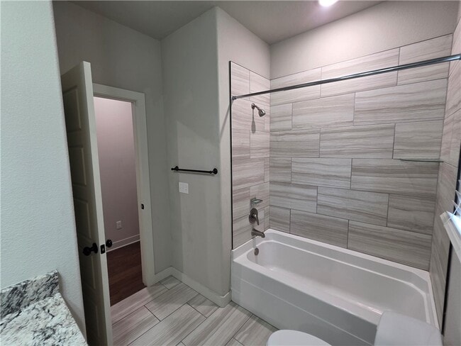 Building Photo - 2905 SW Satinwood Cove
