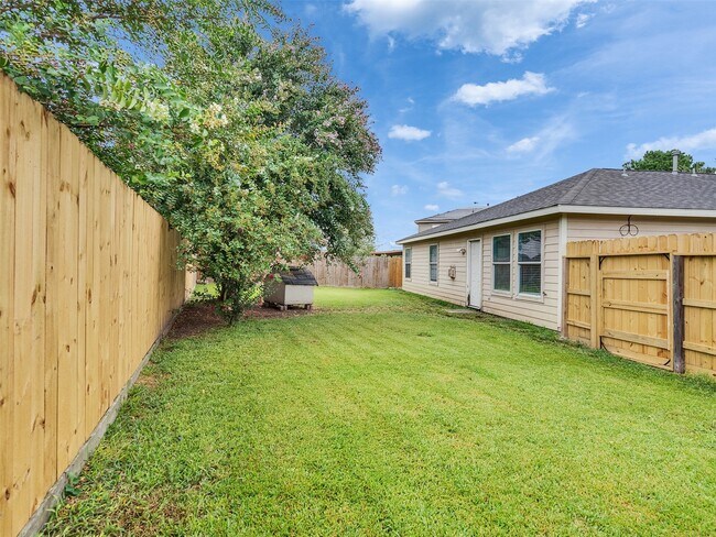 Building Photo - 502 Danbury Park Ln