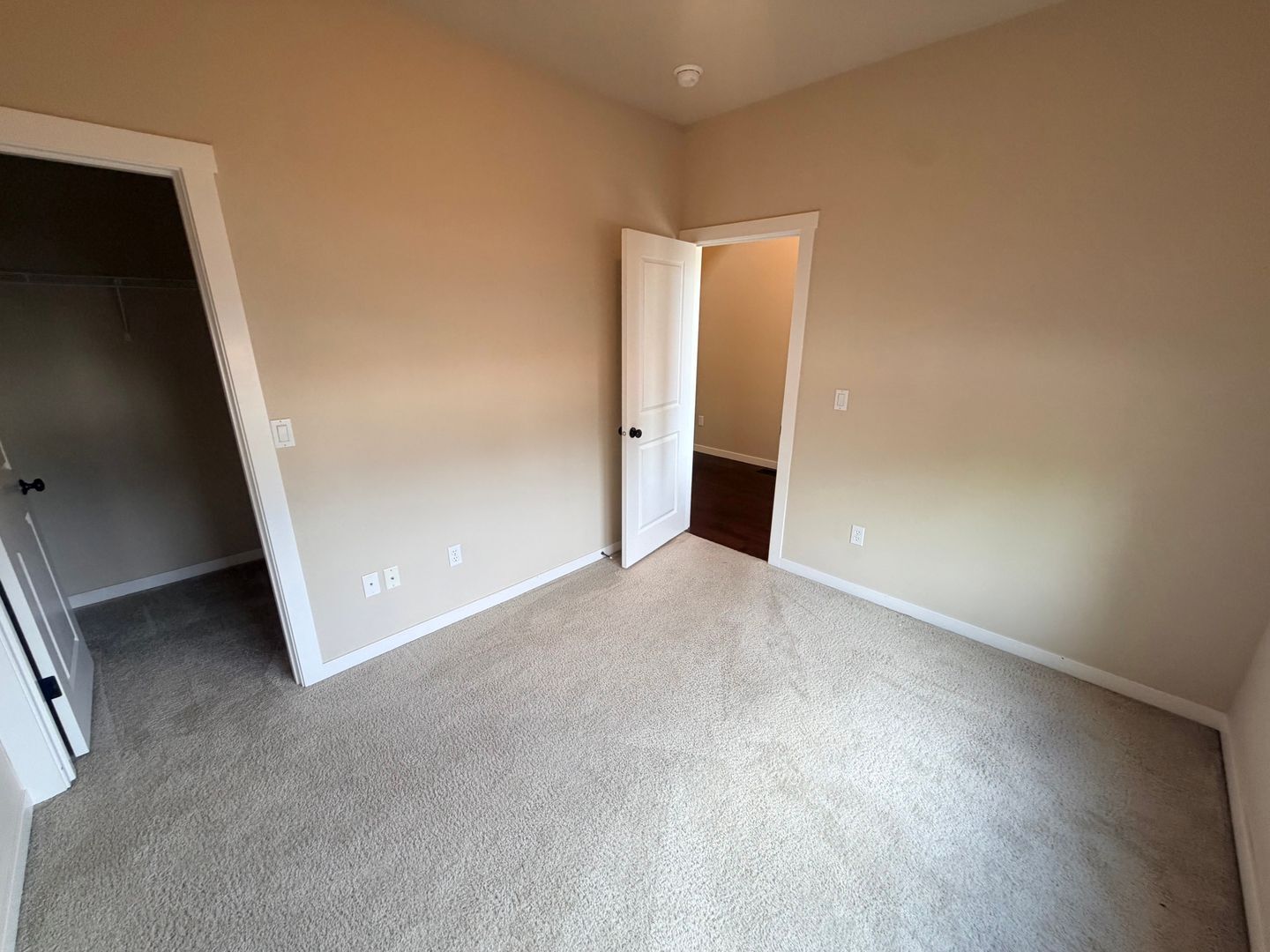 Building Photo - 14660 SW Mulberry Dr