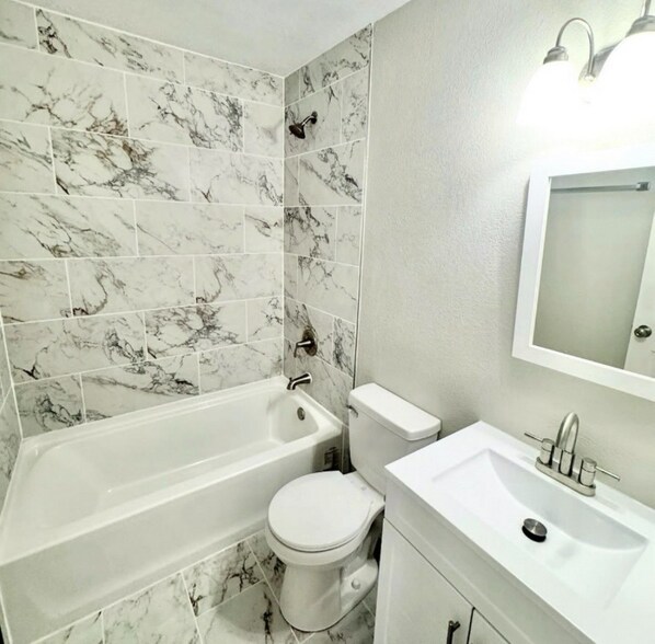 Building Photo - 3341 E Fountain Blvd