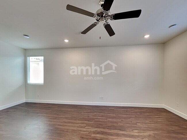 Building Photo - 8850 Carmine Cob Ave