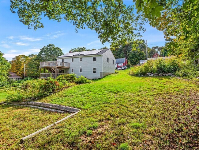 Building Photo - 26 Sidney St