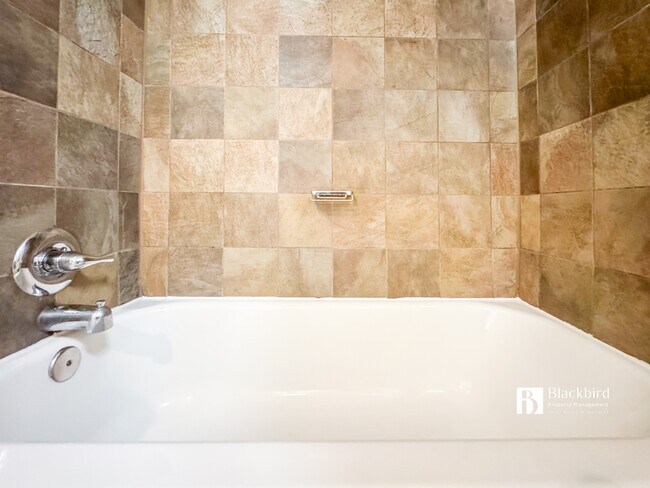 Building Photo - 13615 Tree Leaf Ct