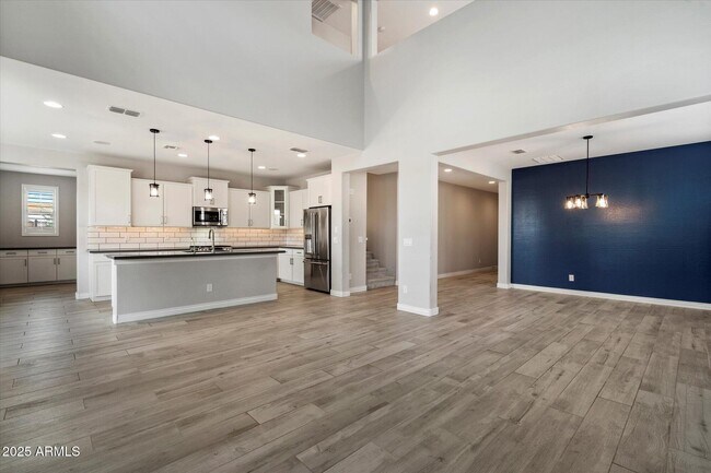 Building Photo - 25509 N 140th Dr