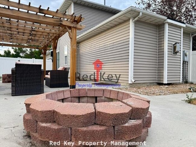 Building Photo - Durocher Ln. Single Family Home