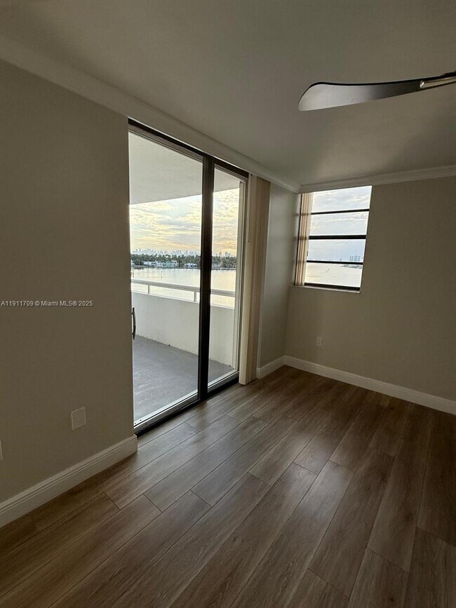 Building Photo - 6820 Indian Creek Dr