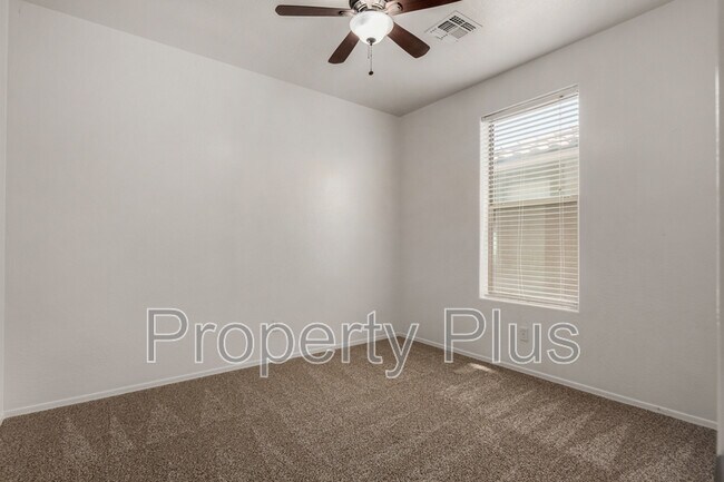 Building Photo - 4211 N 153rd Dr