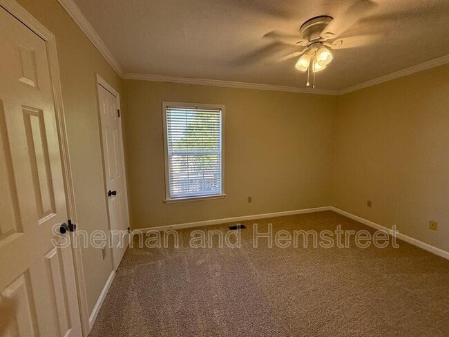 Building Photo - 1536 Elizabeth St