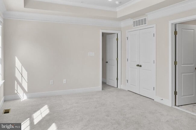 Building Photo - 1705 Water Xing Rd