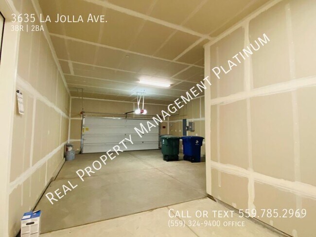 Building Photo - 3635 La Jolla Ave