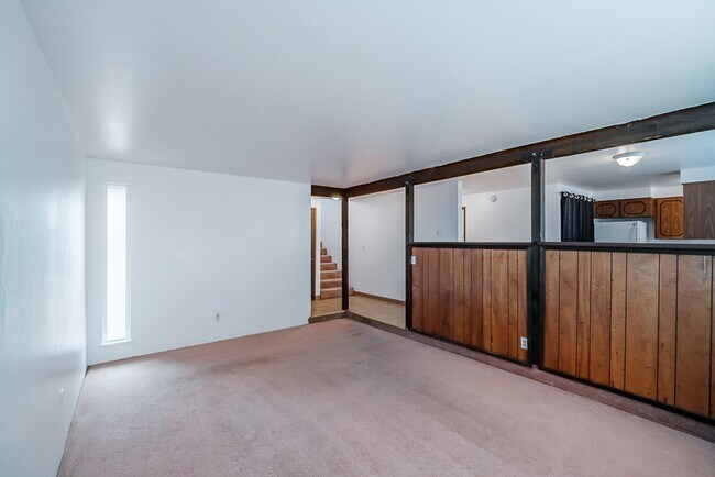 Building Photo - 415-01 Krasilovsky