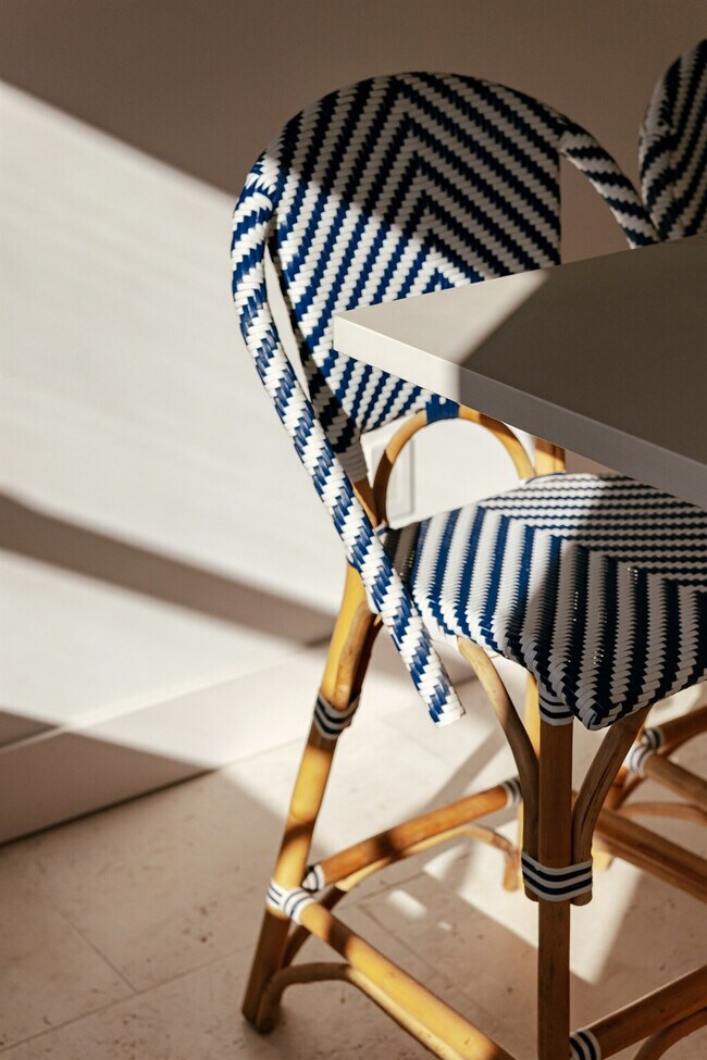 Building Photo - 610 38th St