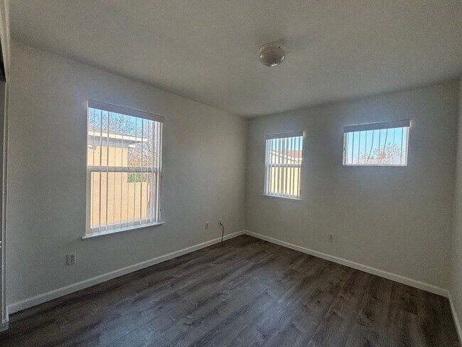 Building Photo - Beautiful 2-Story Home For Rent in Vacaville