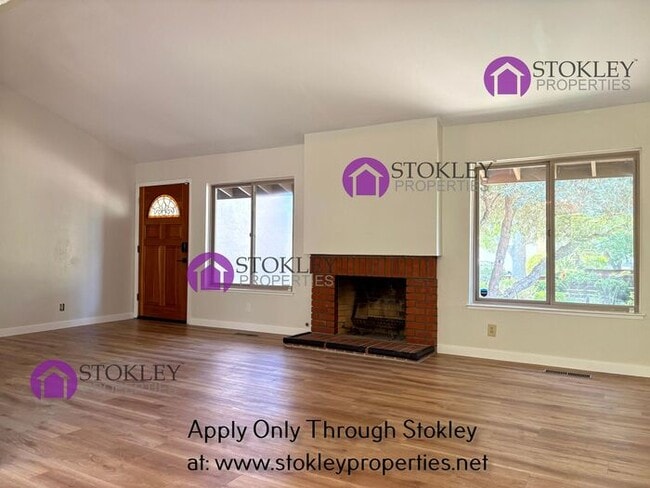 Building Photo - 622 Sutton Ct