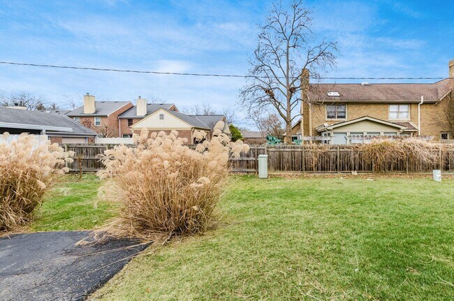 Building Photo - 4841 Dierker Rd