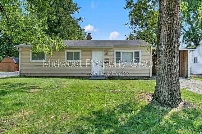 Building Photo - 1446 Vero Dr