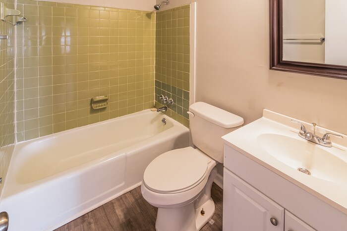 Building Photo - 4429 Clovewood St