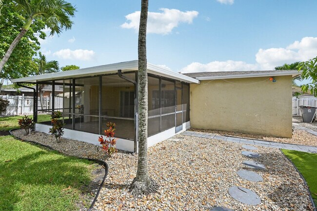 Building Photo - 4549 Baldric St