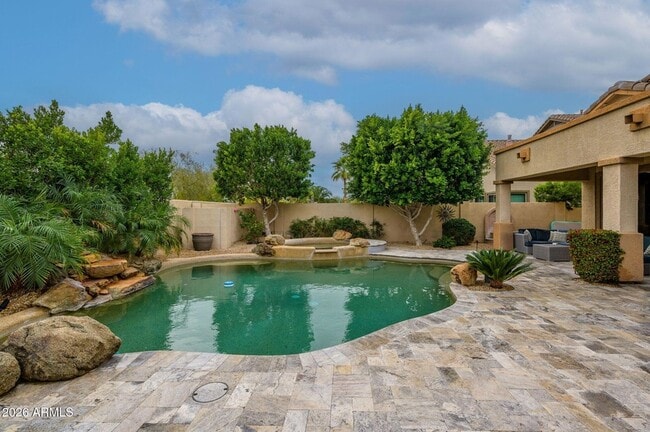 Building Photo - 7743 E Nestling Way