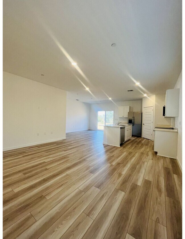 Building Photo - 12667 Ironbow Wy