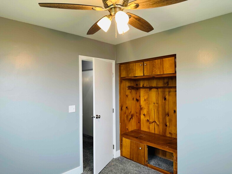 Building Photo - 37 Twinbrook Ct