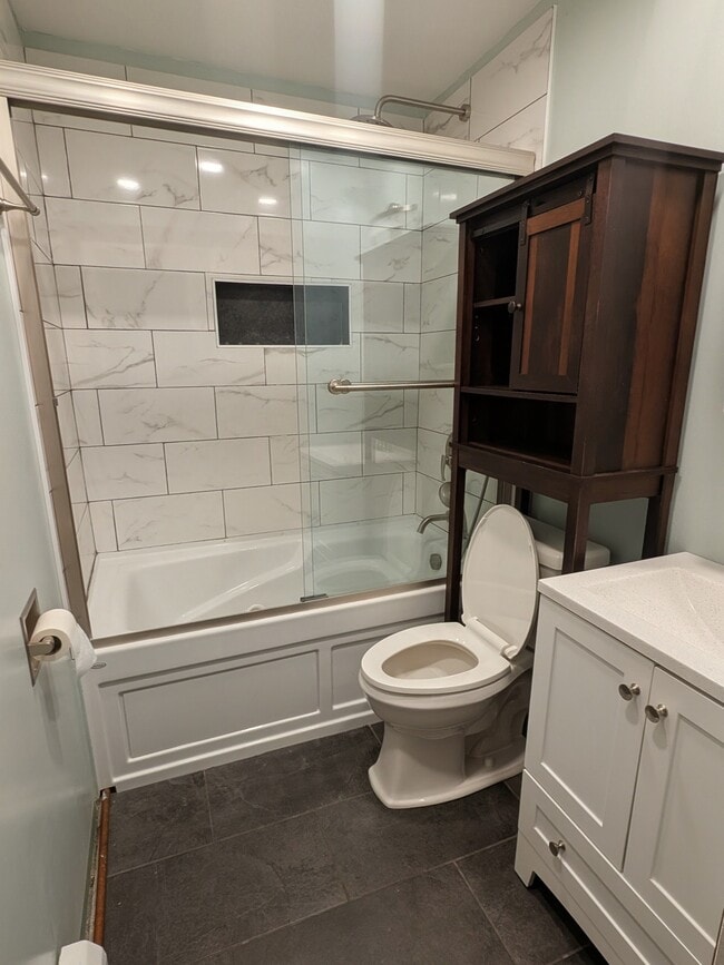 Building Photo - 1240 Joyce Dr