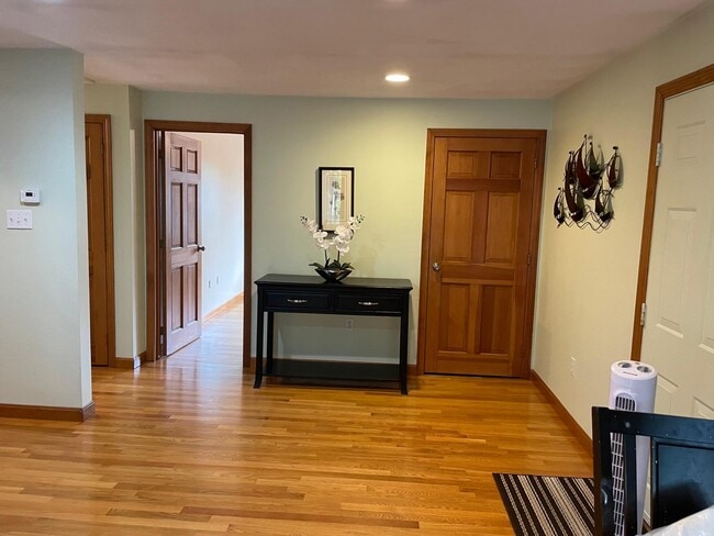 Building Photo - 12 Water St