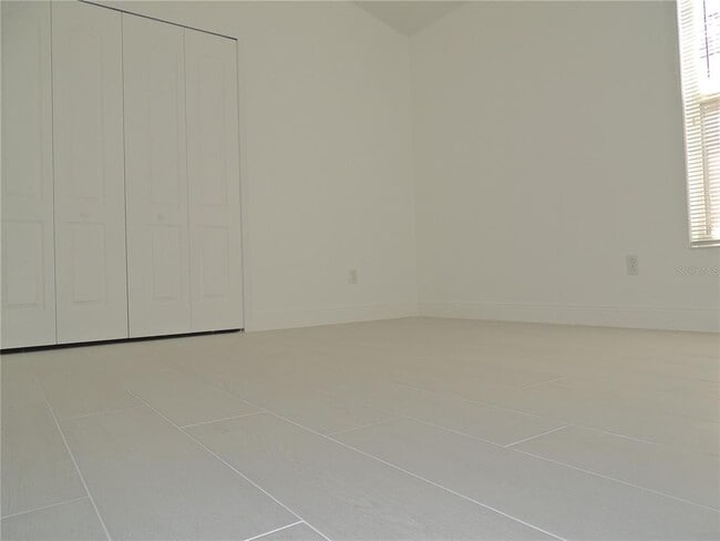 Building Photo - 10006 Brodbeck Blvd