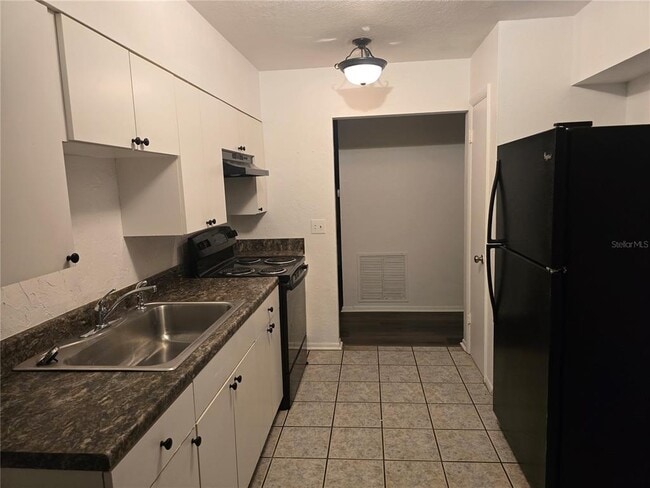 Building Photo - 940 Osborne Dr