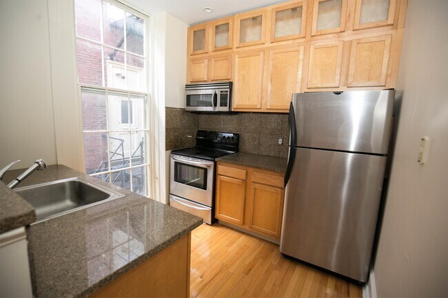 Building Photo - 1814 Spruce St