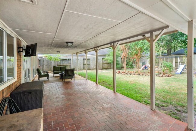 Building Photo - 4111 Rock Springs Dr