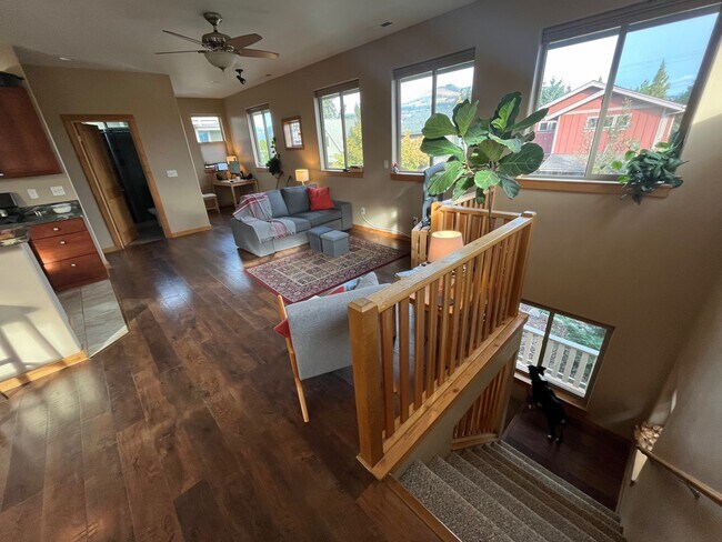 Building Photo - 3107 Dana Ln