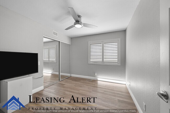 Building Photo - 27597 Artine Dr