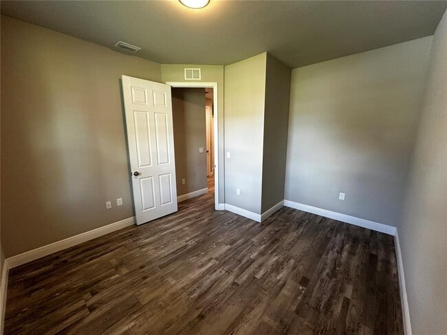 Building Photo - 1123 Albany Ave