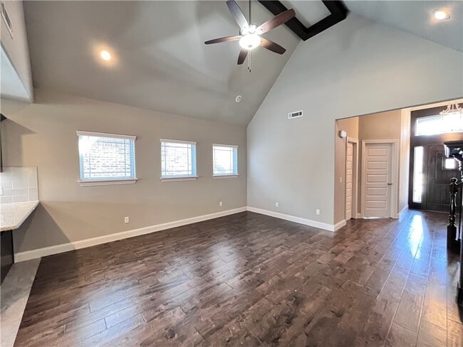 Building Photo - 3214 SW Stonepoint Ave