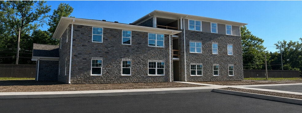 Building Photo - Riverside Landing